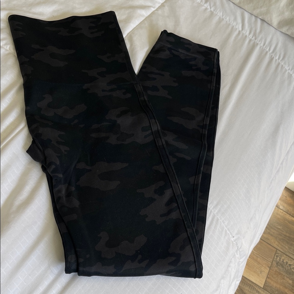 SPANX Dark Camouflage Leggings